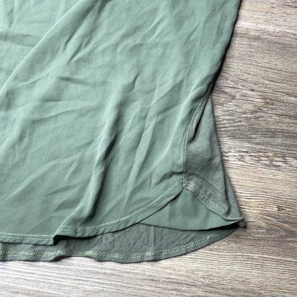 Express Women’s Army Olive Green Racer Back Tank Blouse, Back Zip, size small - Picture 7 of 10